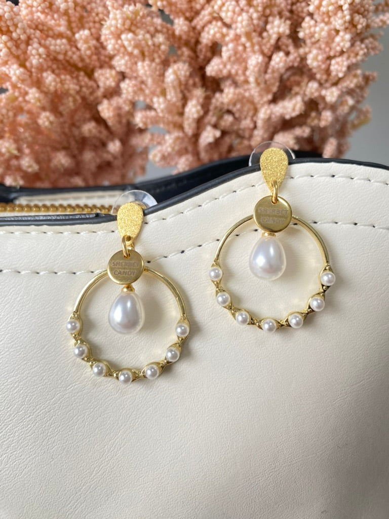 Gold and Pearl Circular Drop