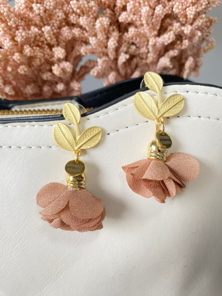 Latte Fabric Flower with Matte Gold Leaf Dangle