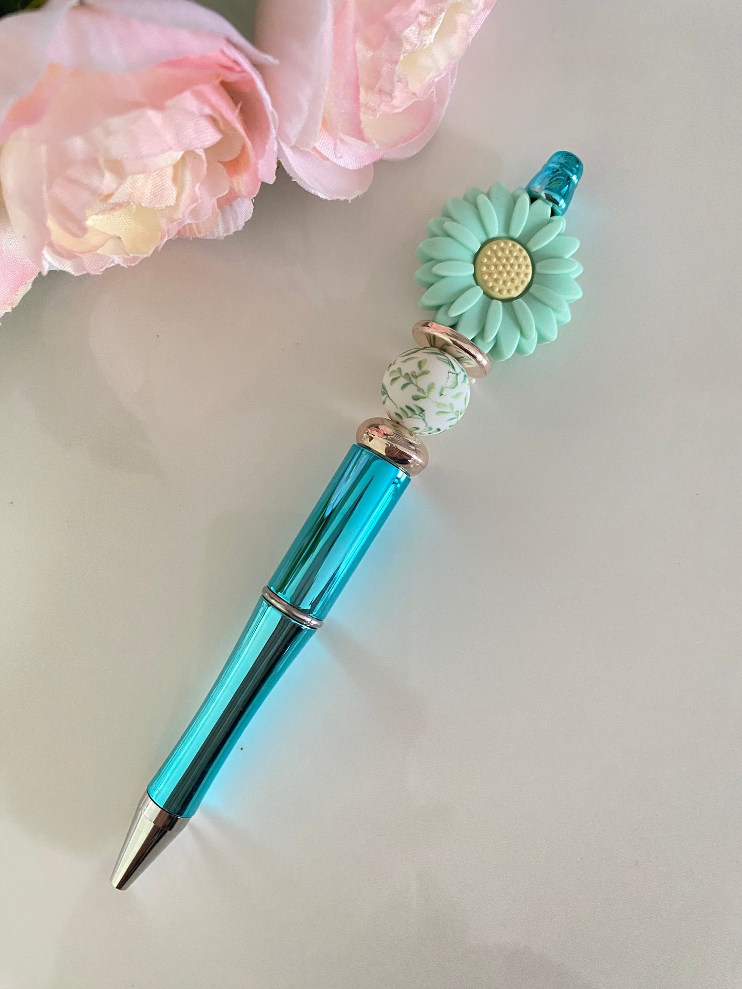 Green Daisy Beaded Pen